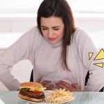 Membedakan Keracunan Makanan dan Penyakit Bawaan Makanan