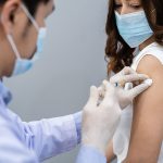 6 Hoax Tentang Vaksin yang Sudah Terbukti Salah